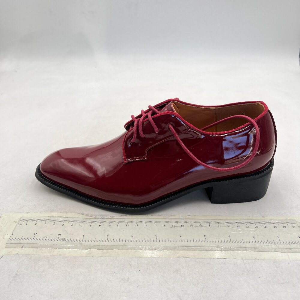 Men's Cap Toe Oxford Lace-up Low Stacked Heel Modern Wingtip Business Shoes